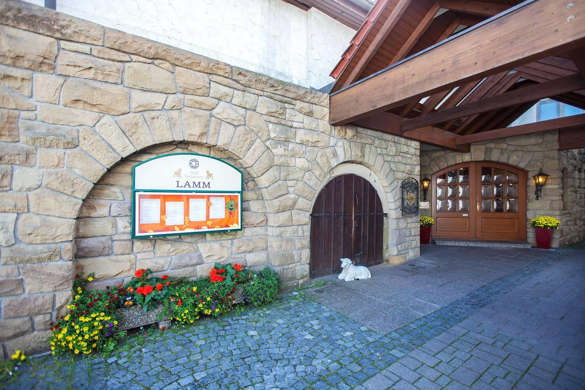 Hotel Lamm Остфільдерн Екстер'єр фото