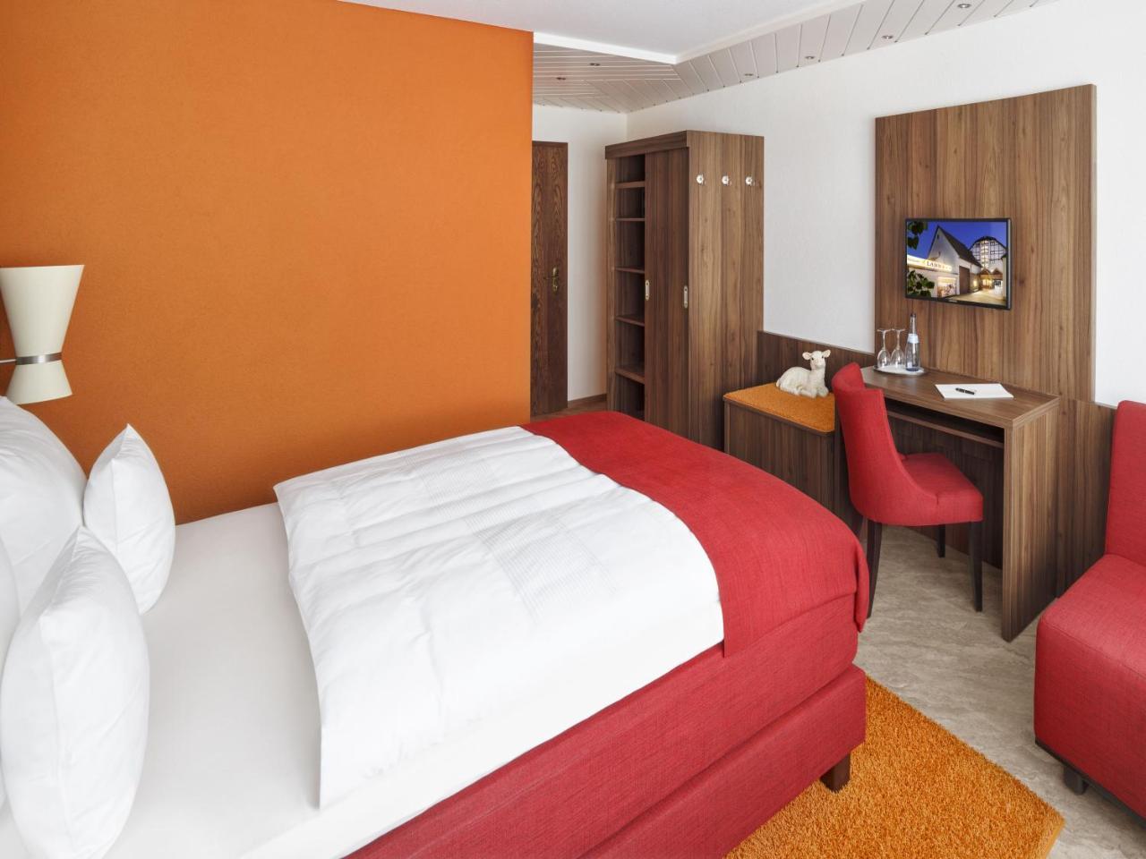 Hotel Lamm Остфільдерн Екстер'єр фото