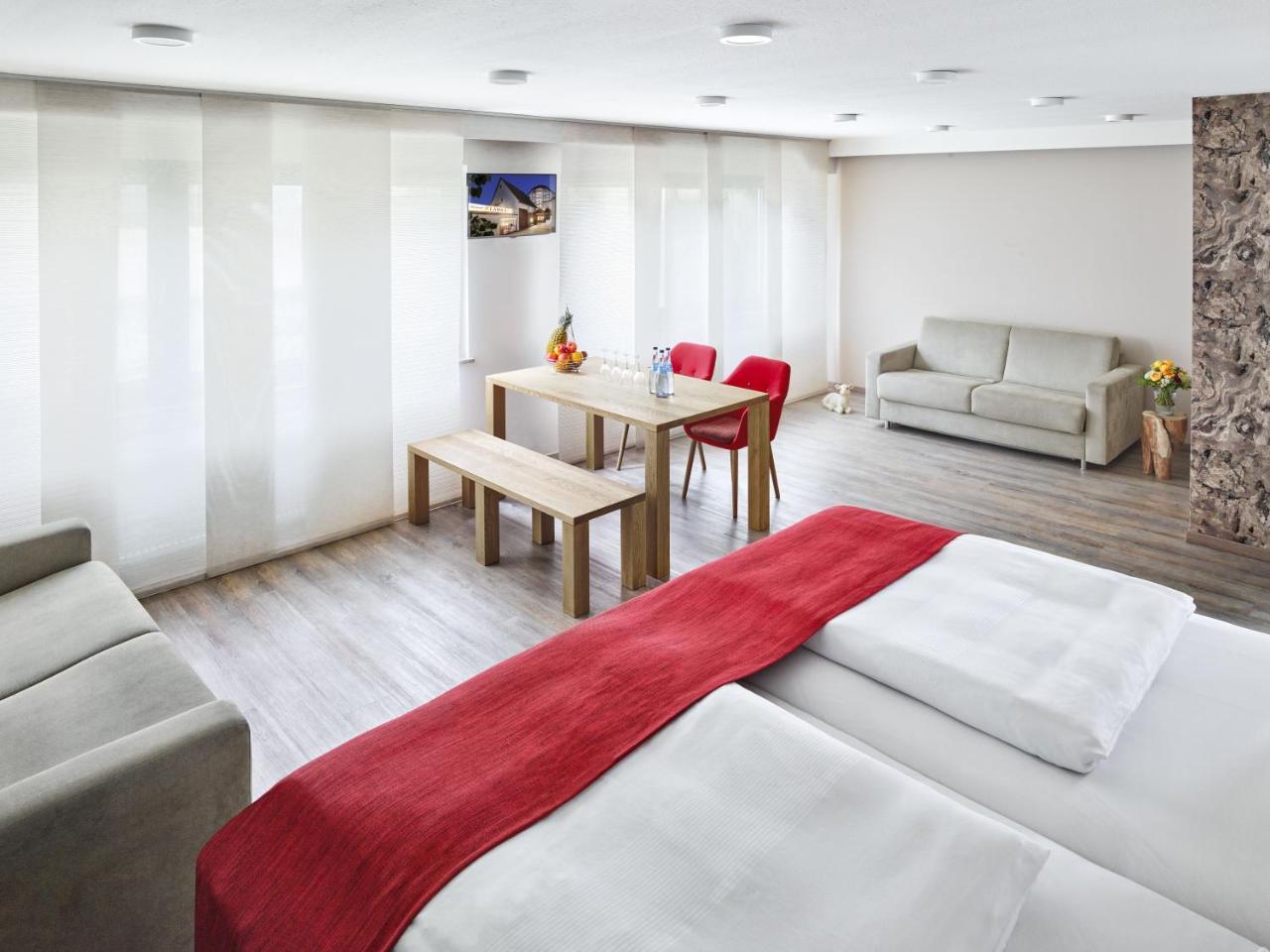 Hotel Lamm Остфільдерн Екстер'єр фото