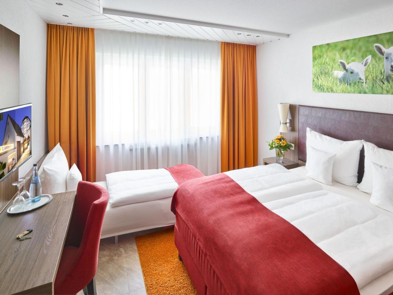 Hotel Lamm Остфільдерн Екстер'єр фото